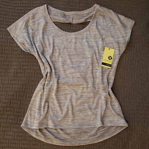 Xersion Tops - Xersion quick-dri workout top